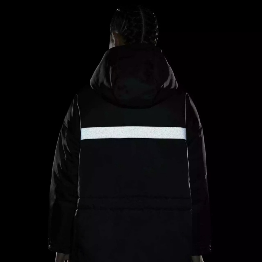 Nike Women's Black Tech City Parka Oversized - Picture 5 of 6